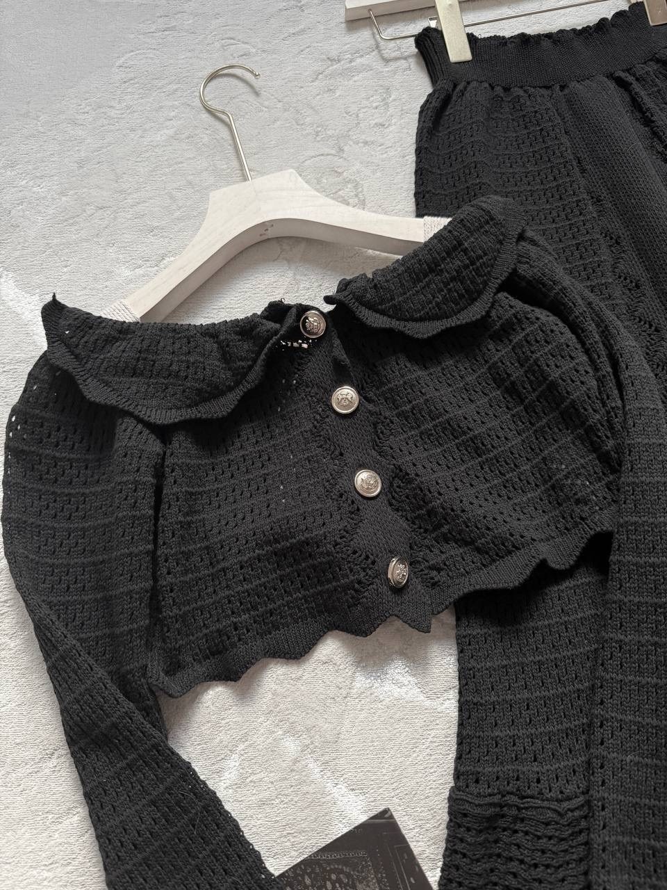 стильные костюмы,модная ,костюм топ с юбкой,трикотажные костюмы,топ с юбкой