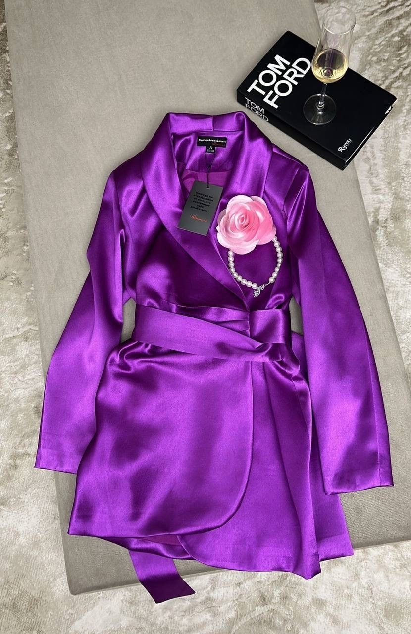 атласное платье,платья,атласное платье с запахом,платье цвета фуксии,платье женской