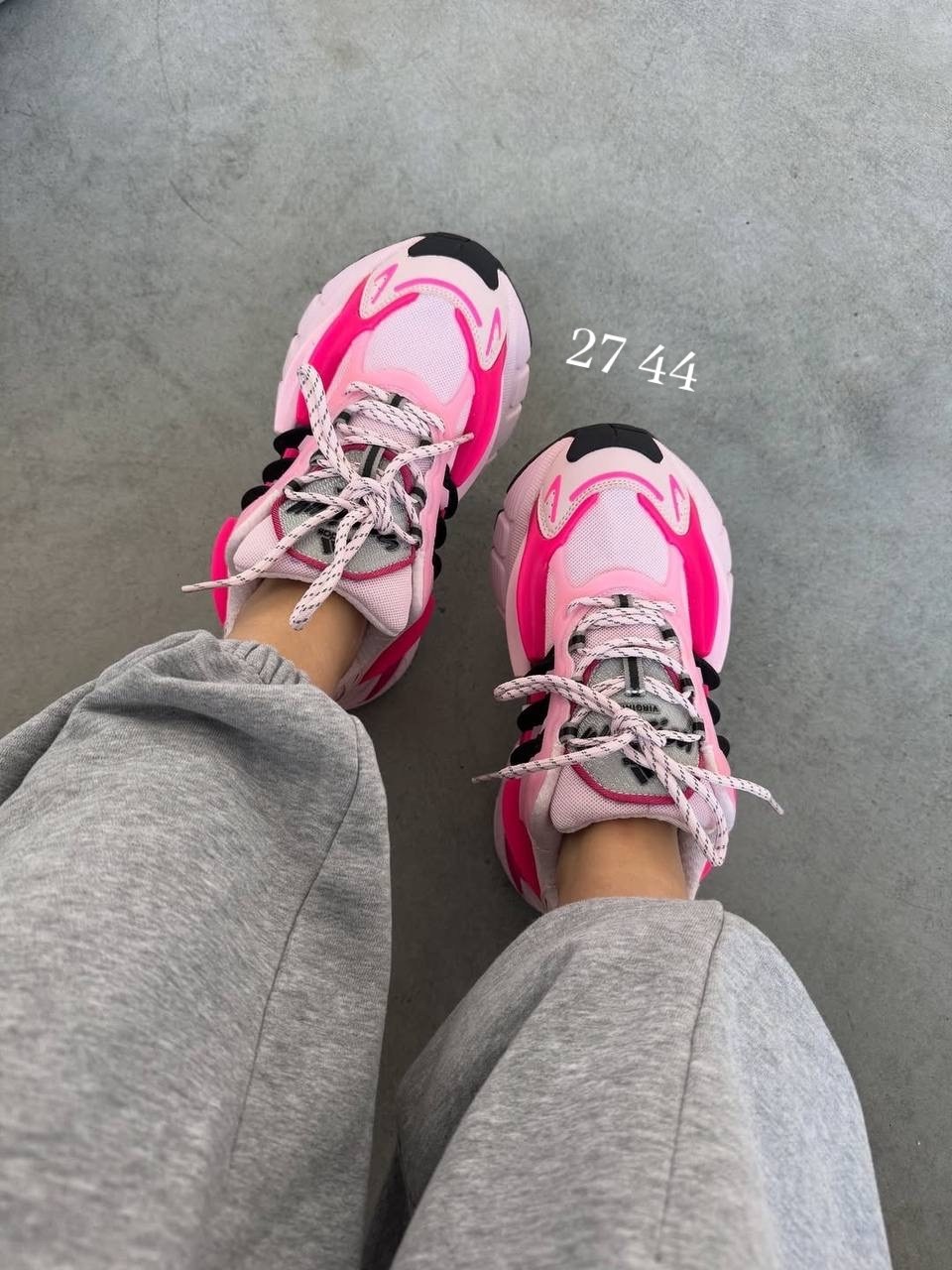 ,кроссовки женскиe,кроссовки adidas,повседневные кроссовки,женские кроссовки adidas