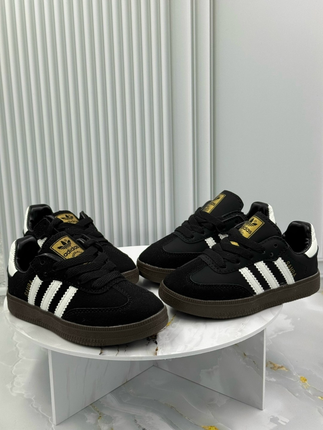 ,кроссовки adidas,кроссовки adidas samba,кроссовки эко,мужские кроссовки adidas samba