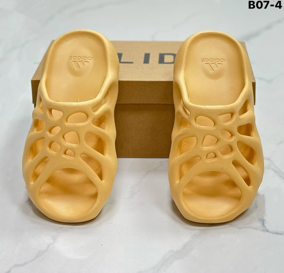 adidas yeezy foam runner stone sage,adidas yeezy foam runner,adidas yeezy,adidas yeezy 450,adidas yeezy 450 slide