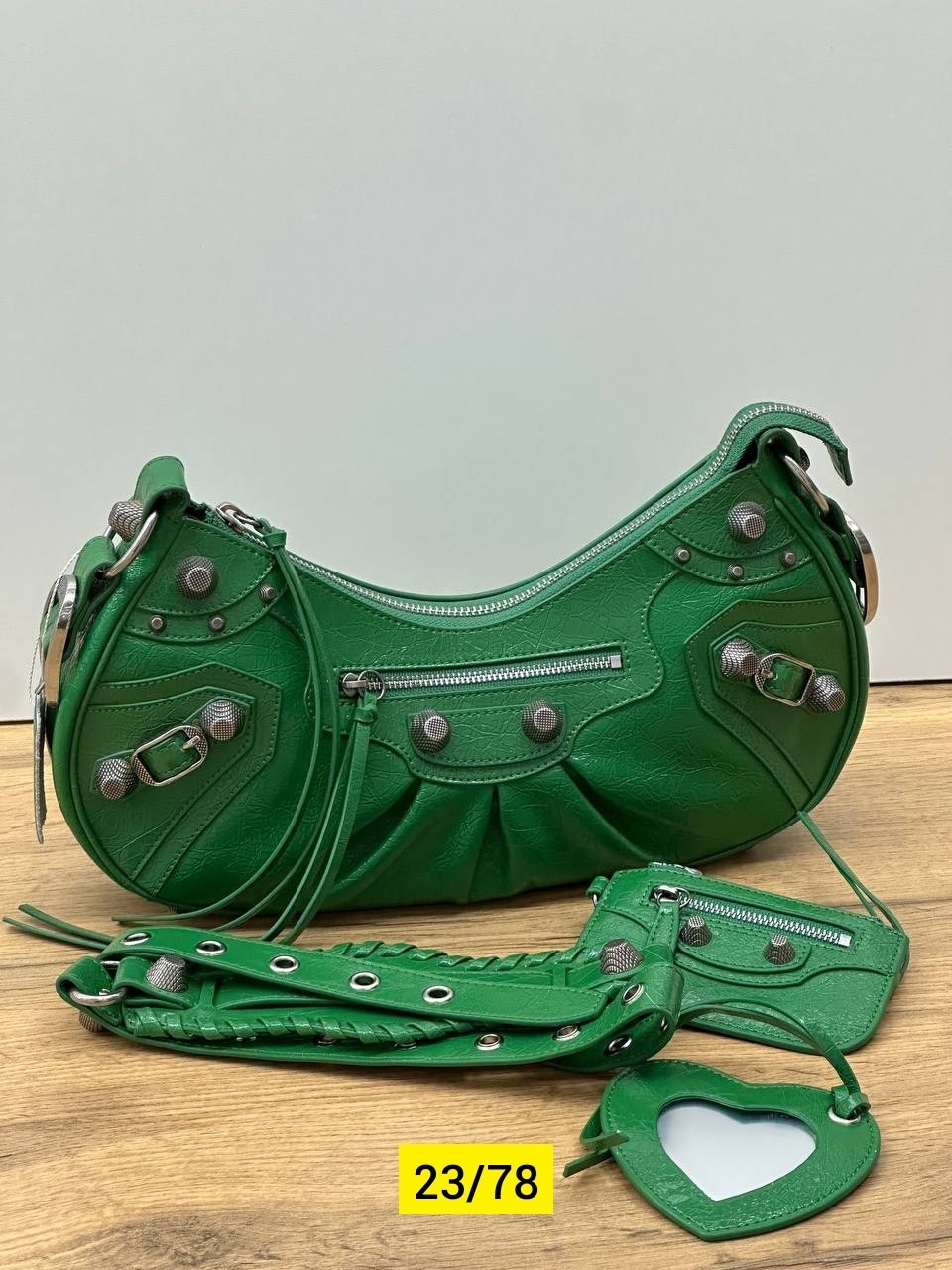 сумка balenciaga xs le cagole shoulder черный,balenciaga сумка женская,сумка баленсиага,balenciaga сумка на плечо le cagole xs,balenciaga сумка