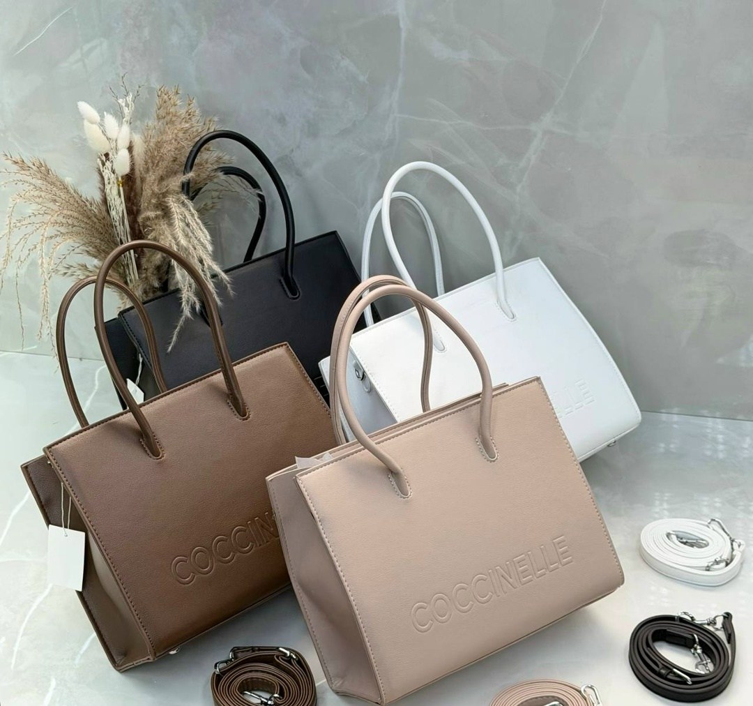 сумка coccinelle,сумка-тоут myrtha maxi log handbag coccinelle черный,сумка,сумка женская coccinelle,черная сумка