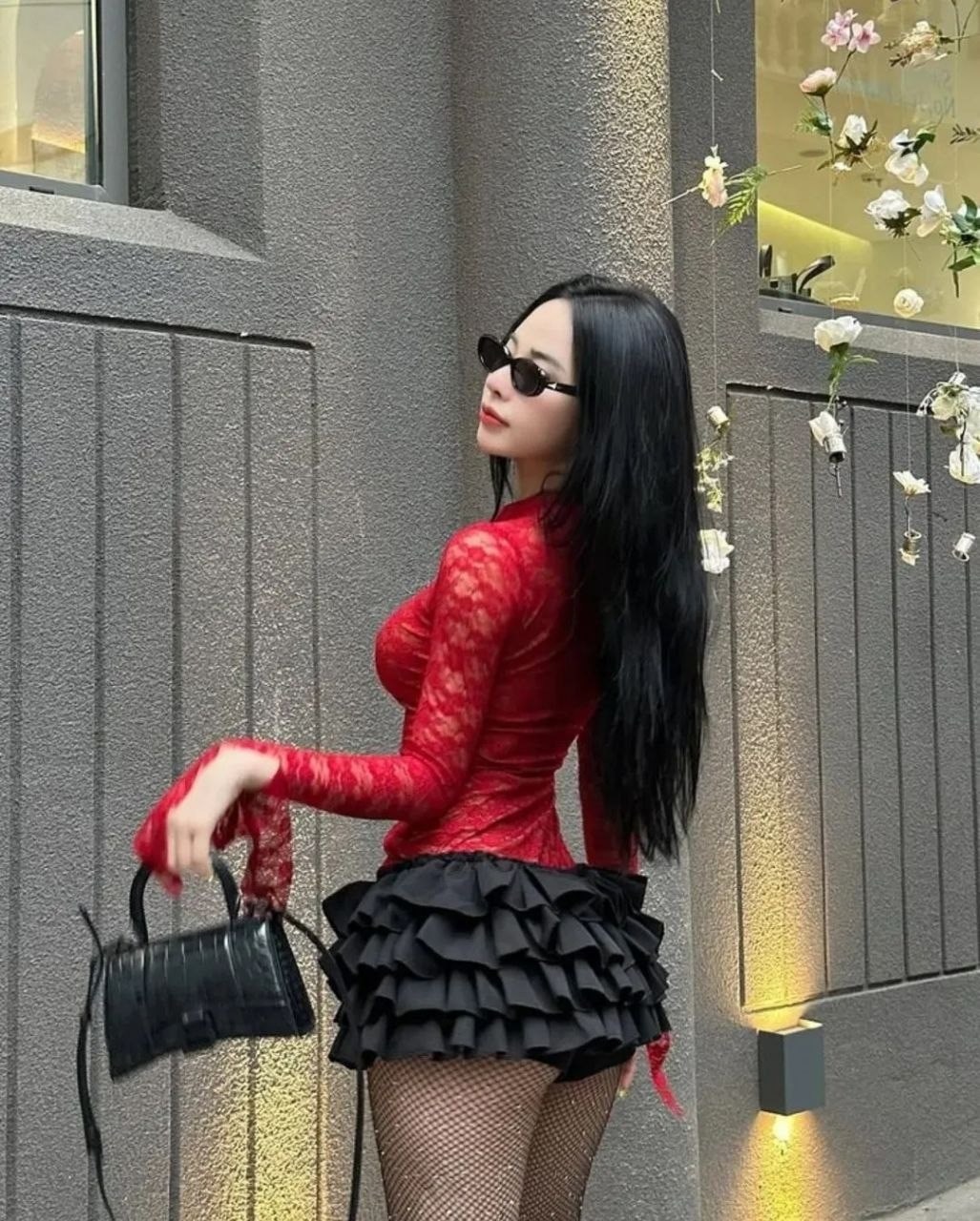 модные наряды,женские наряды,женская мода,модель мода,одежда стили