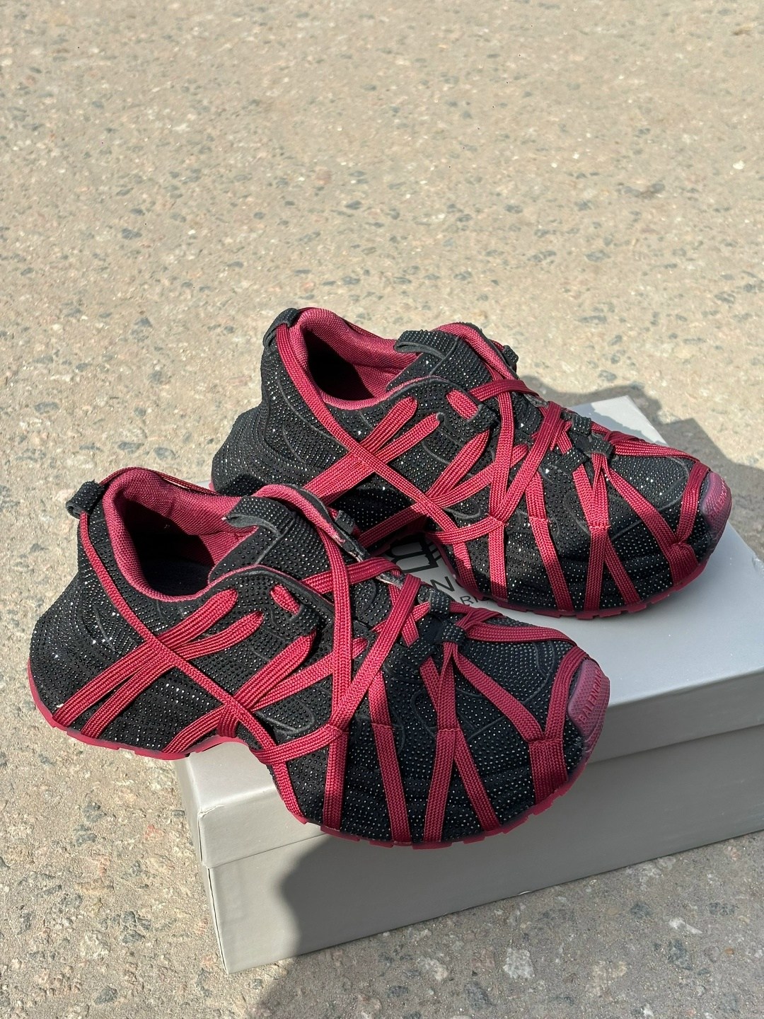 ,кроссовки,женские кроссовки,спортивная ,женская