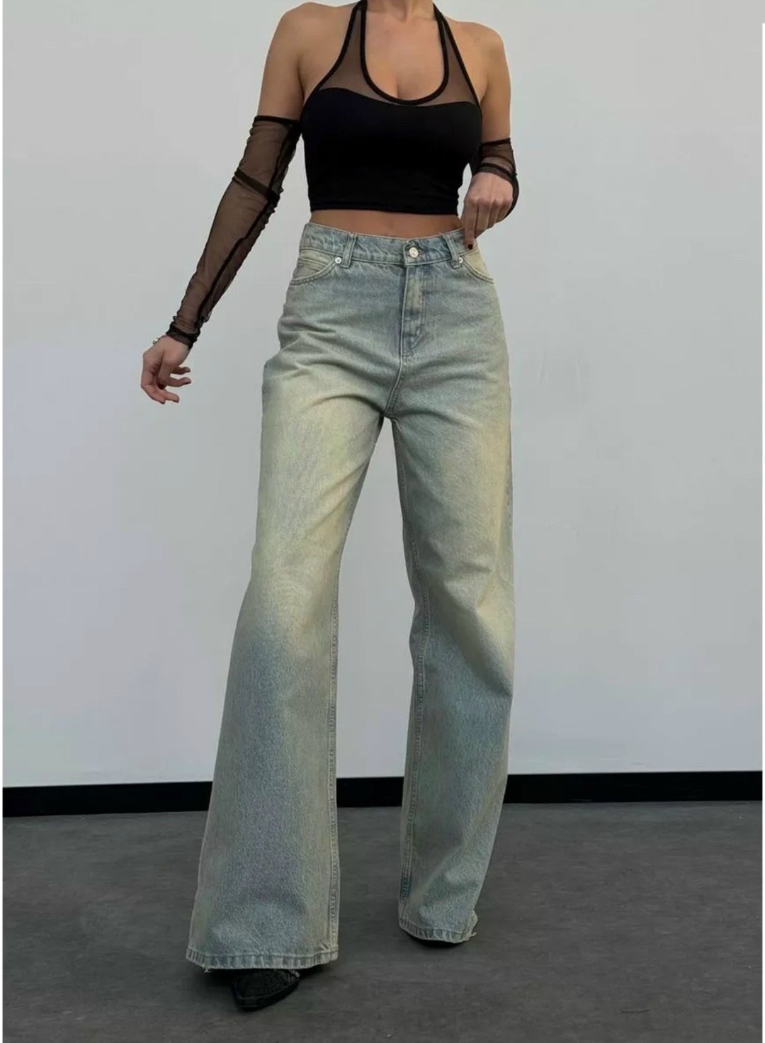 джинсы широкие трубы высокая посадка,голубые джинсы широкие,женские джинсы,стильные джинсы,джинсы трубы широкие потертые