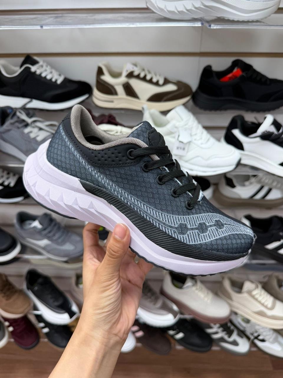 кроссовки saucony,женские беговые кроссовки,кроссовки,кроссовки женскиe,повседневные кроссовки