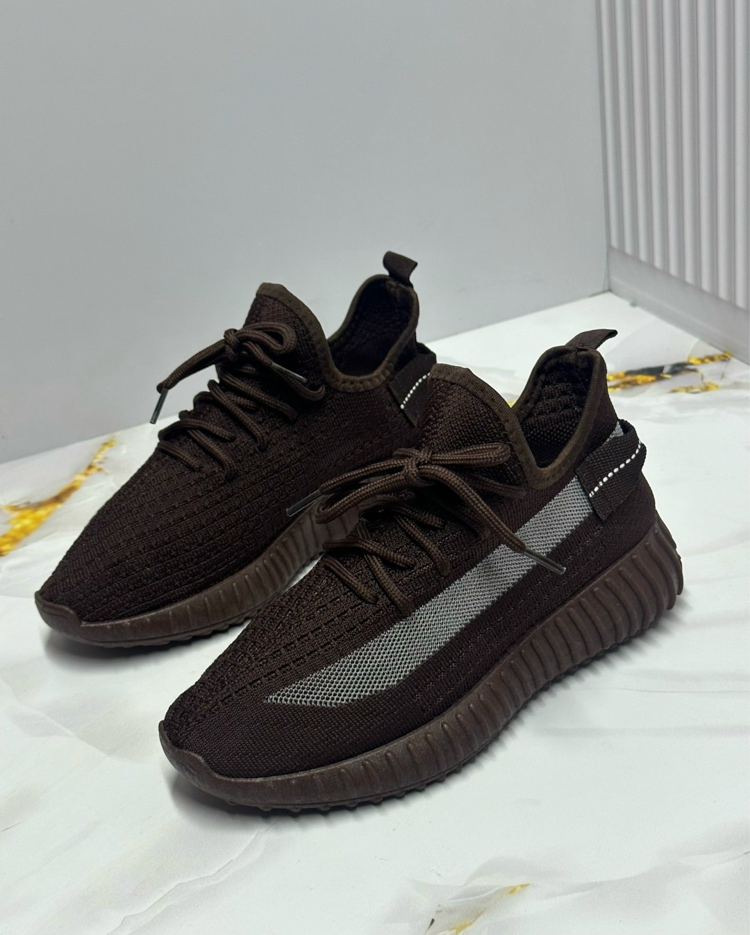 ,кроссовки adidas yeezy boost 350,кроссовки adidas yeezy boost,adidas yeezy boost 350 v 2,модные кроссовки изи