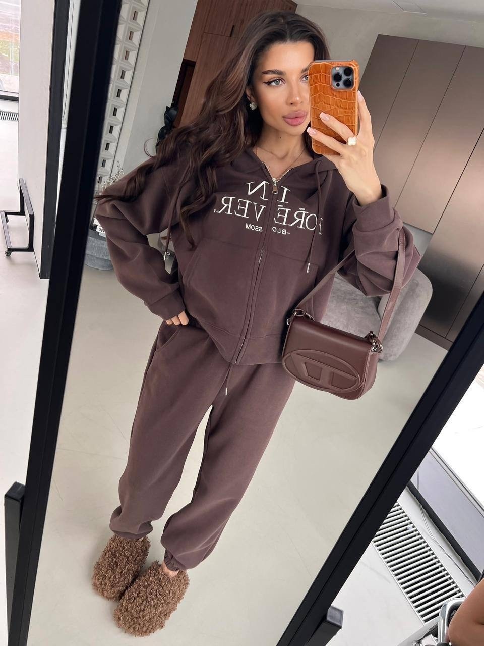 костюм спортивный,костюм бежевый,женский спортивный костюм,костюм белый,женские костюмы