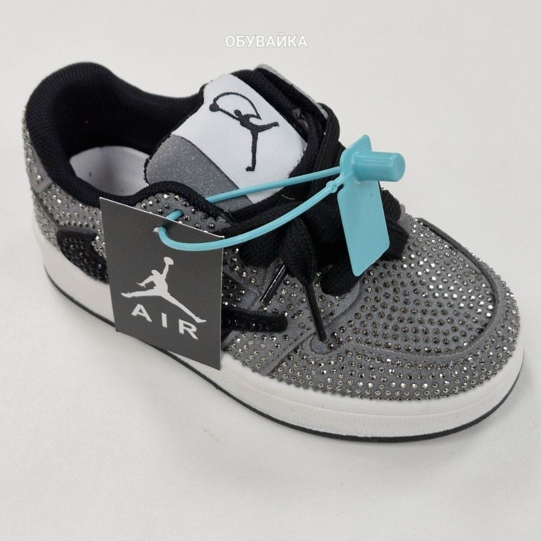 кроссовки мальчику,кроссовки,брендовая ,кроссовки со стразами,детские кроссовки