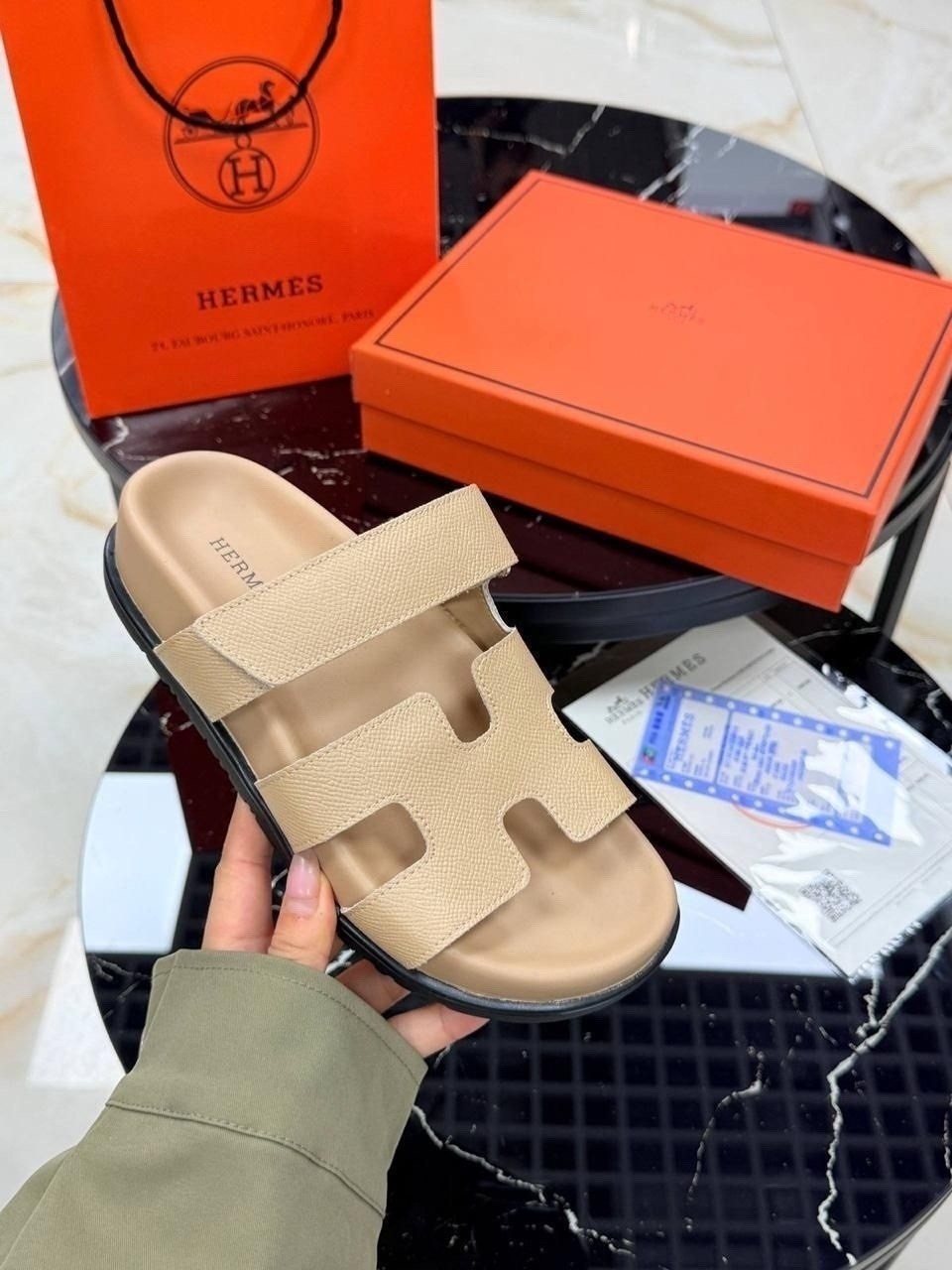 шлепанцы hermes,шлепки hermes женские,сандалии hermes,шлепки hermes,тапочки hermes