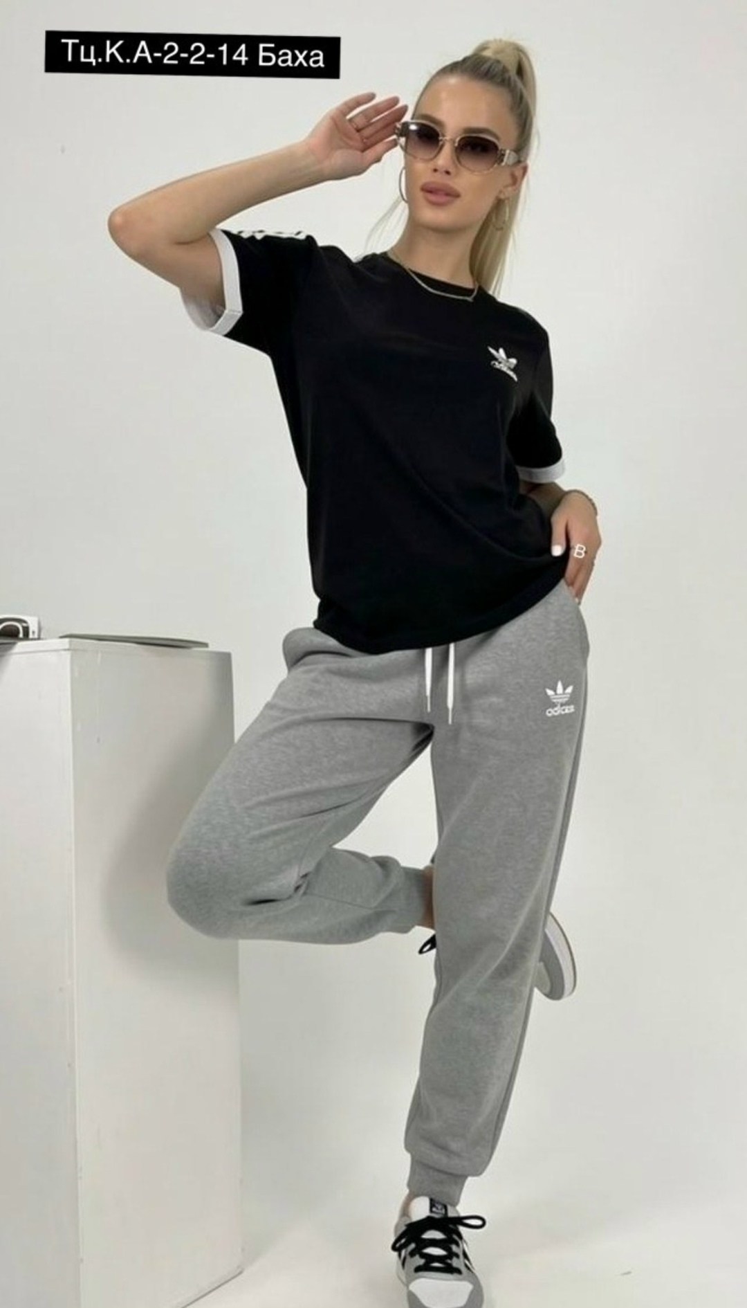 брюки спортивные adidas w fi 3s reg pnt,спортивные брюки женские adidas originals,женские спортивные брюки adidas,женские брюки adidas,брюки спортивные adidas