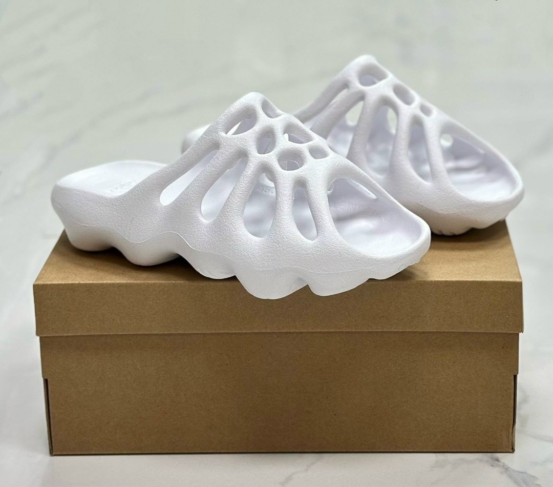 adidas yeezy foam runner,кроссовки adidas yeezy foam runner,adidas yeezy 450 slide,yeezy foam runner,adidas yeezy foam runner ararat size 9