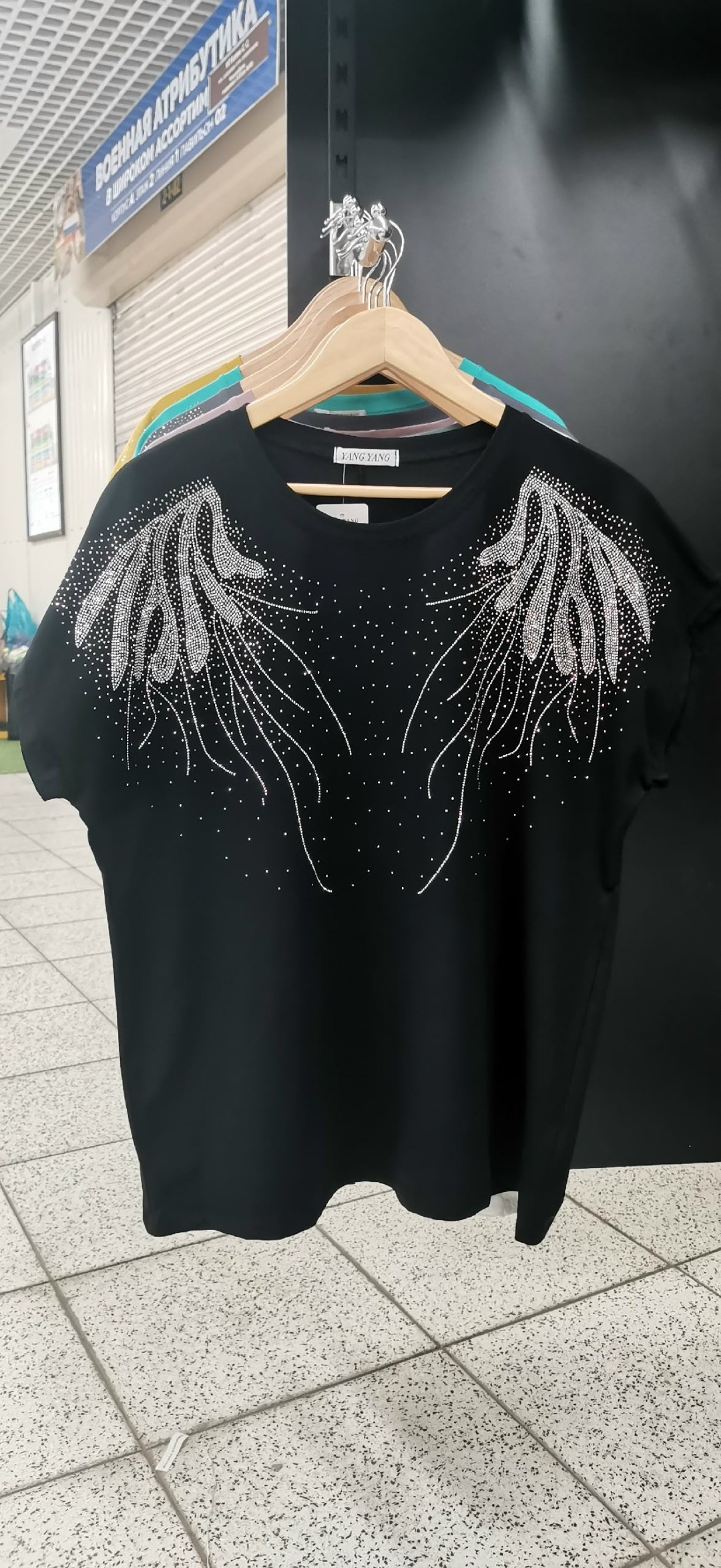 футболки женская,футболка со стразами женская,одежда со стразами,футболка женская розовая,футболка нарядная женская