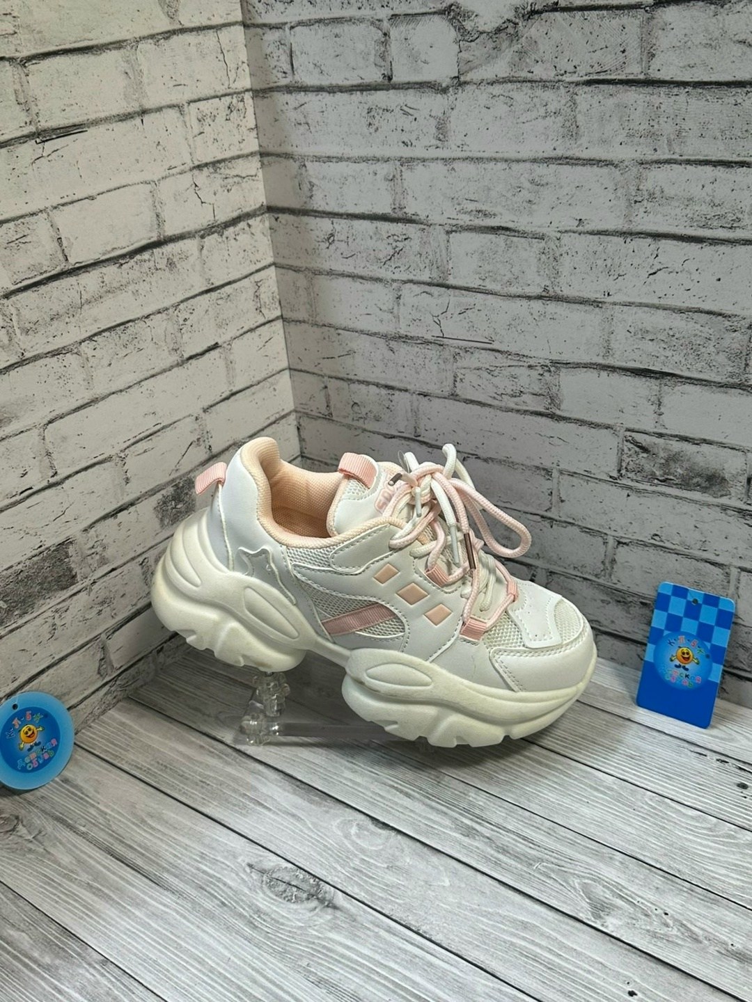 кроссовки женскиe,кроссовки,массивные кроссовки женские,кроссовки для женщин,модные кроссовки