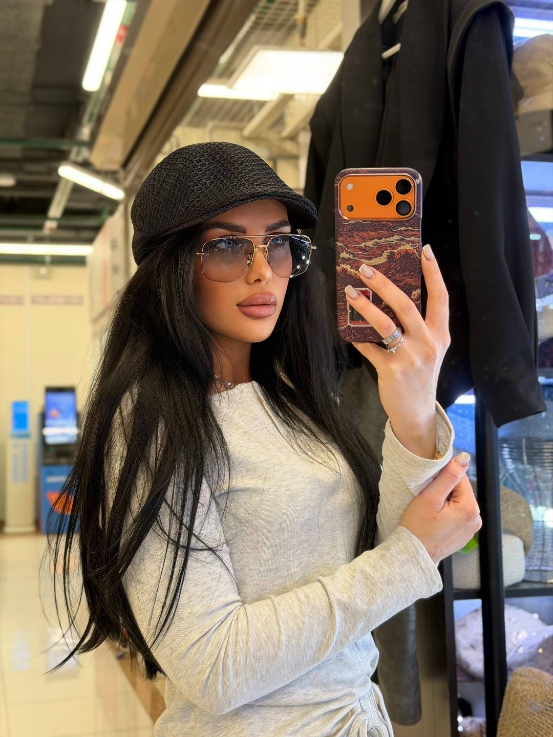 девушка,модная шапка,стильная одежда,женщин,модные головные уборы