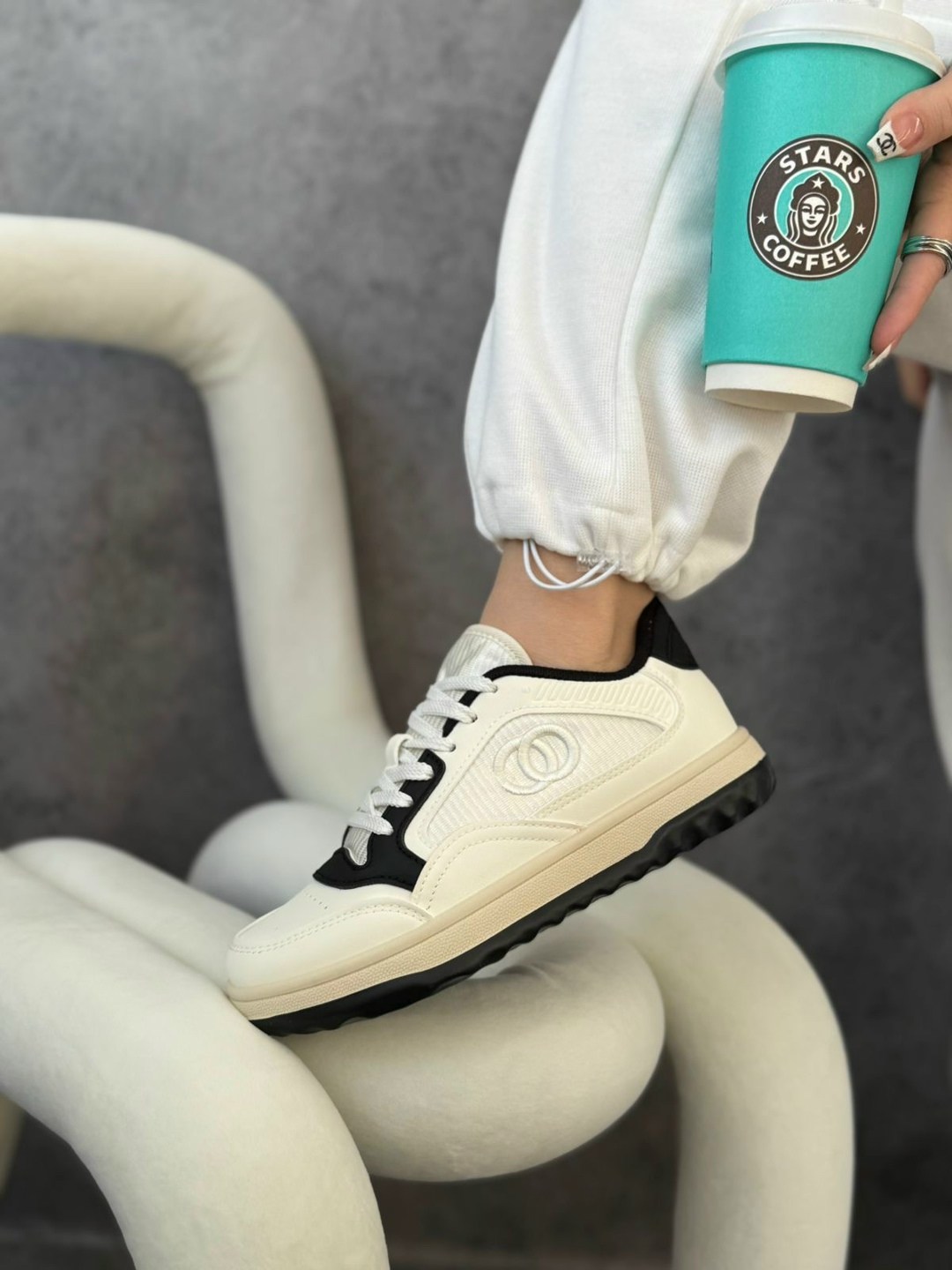 кроссовки женские chanel,,chanel кроссовки,женские кроссовки,женские кожаные белые кроссовки chanel