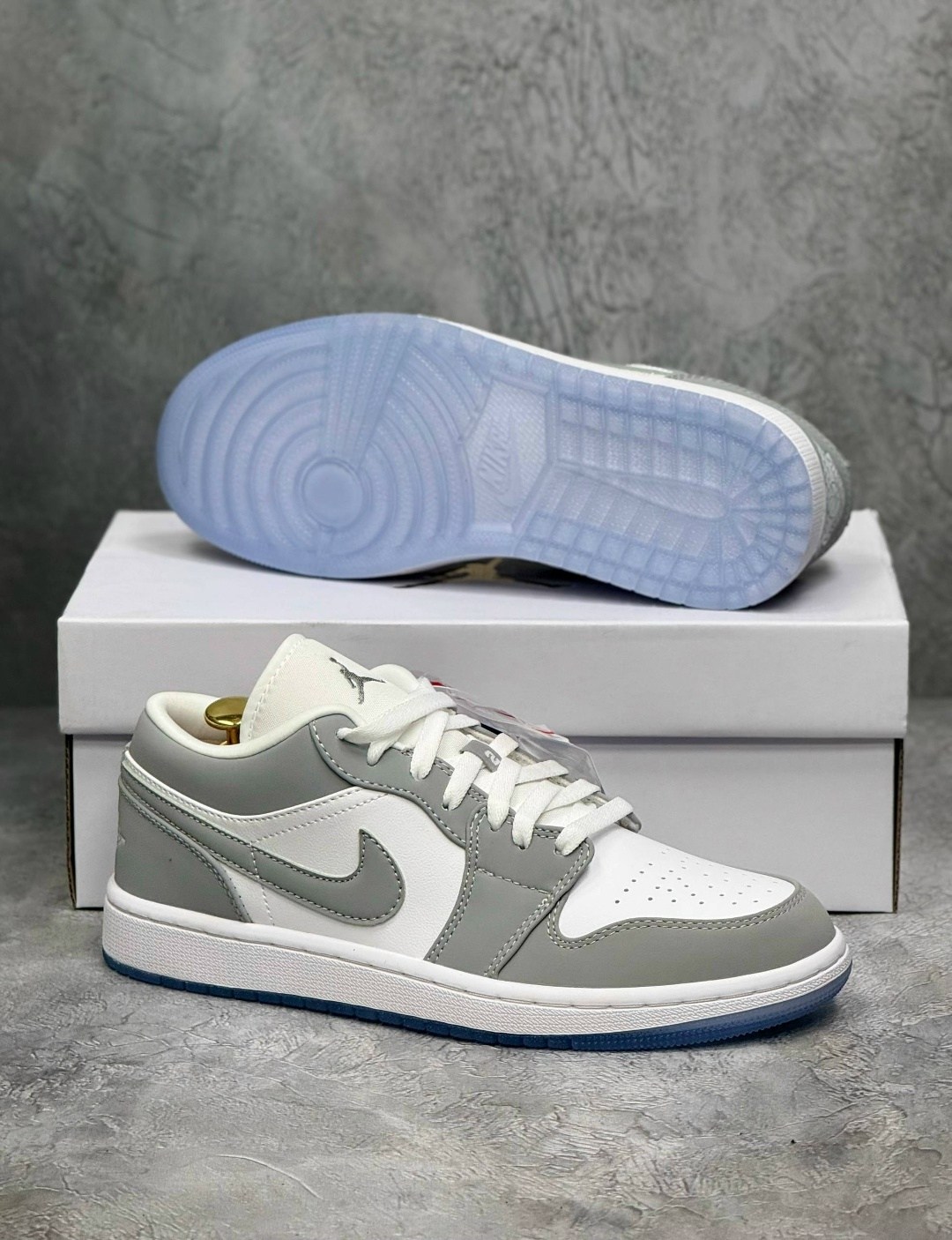 nike air jordan 1 low wolf grey,кроссовки nike air jordan 1 low wolf grey,nike air jordan 1 low,кроссовки nike air jordan 1 low,air jordan 1 low wolf grey dc0774-105