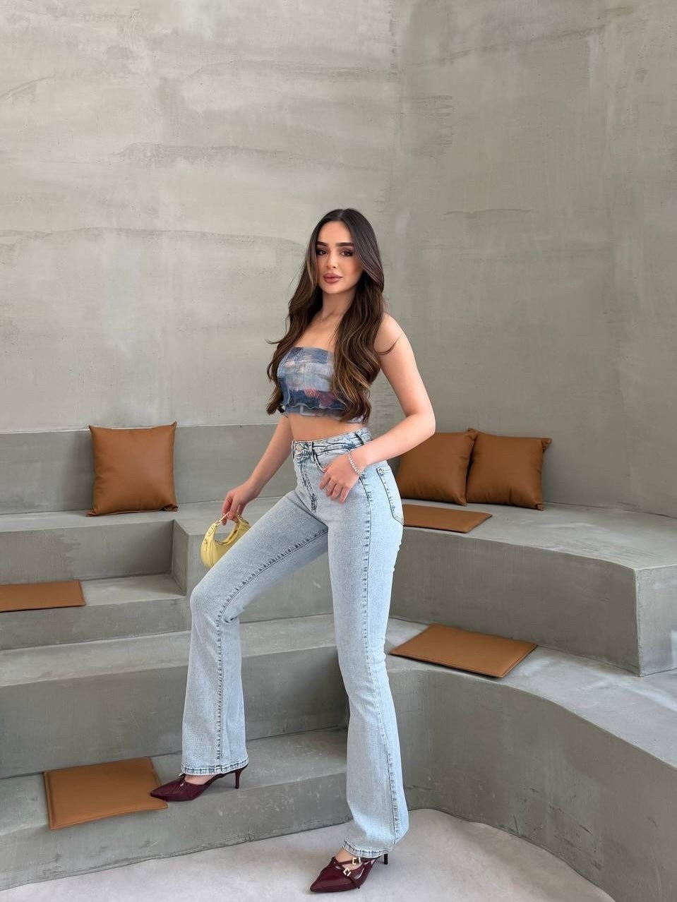 женские джинсы клеш,женские джинсы,джинсы,узкие джинсы
