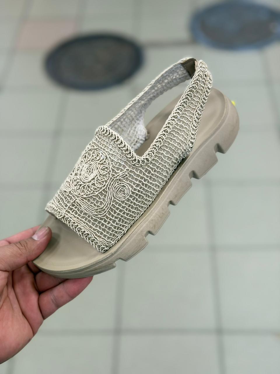 сандалии,женские босоножки,,стильные босоножки,босоножки летние