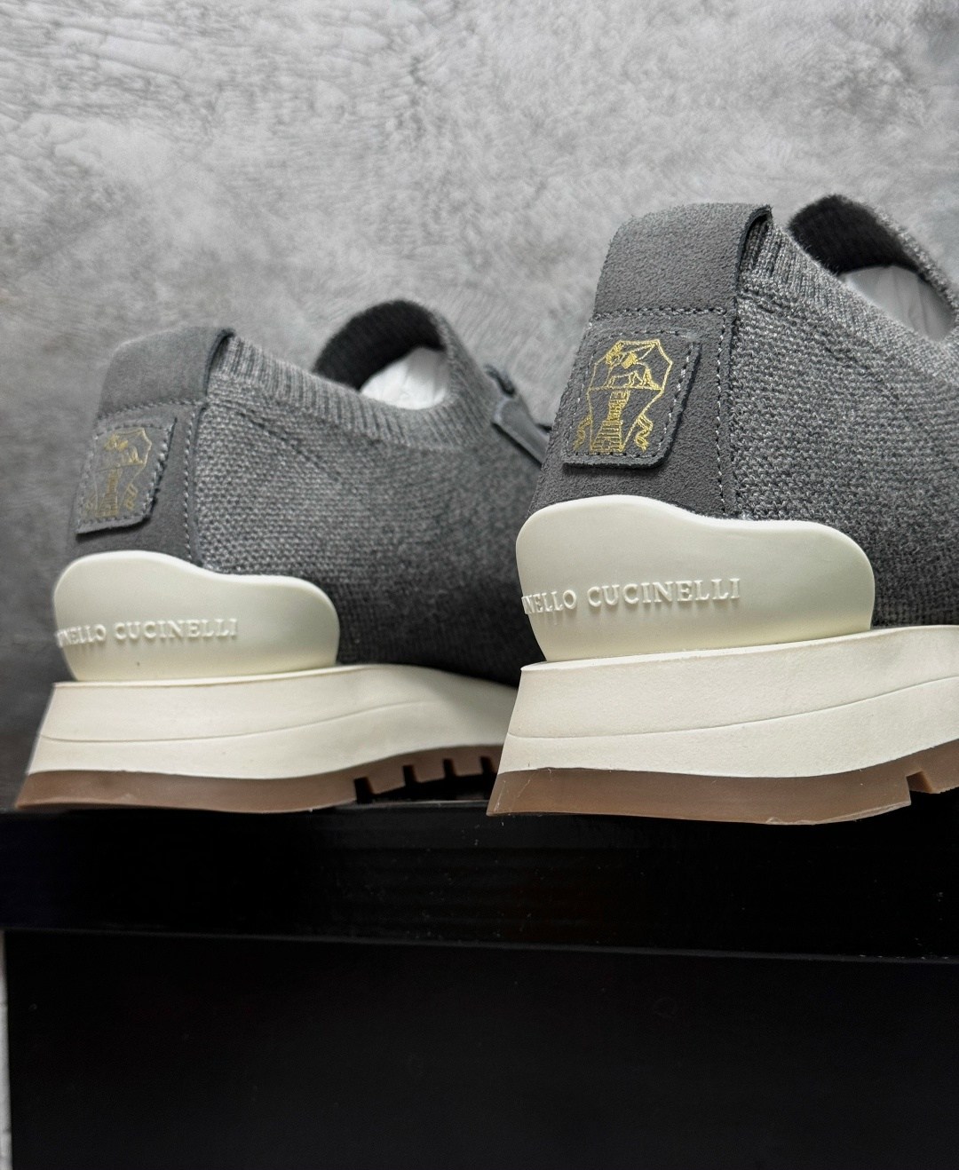 кроссовки текстильные brunello cucinelli,кроссовки brunello cucinelli,кроссовки мужские brunello cucinelli,brunello cucinelli кроссовки серые,мужские кроссовки