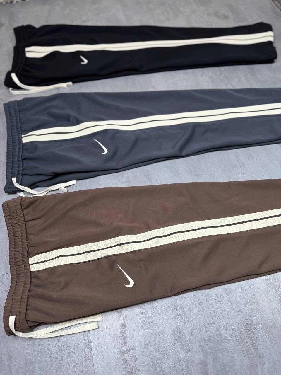 спортивные штаны nike,спортивные штаны nike мужские,спортивные штаны,мужские спортивные штаны,спортивные брюки