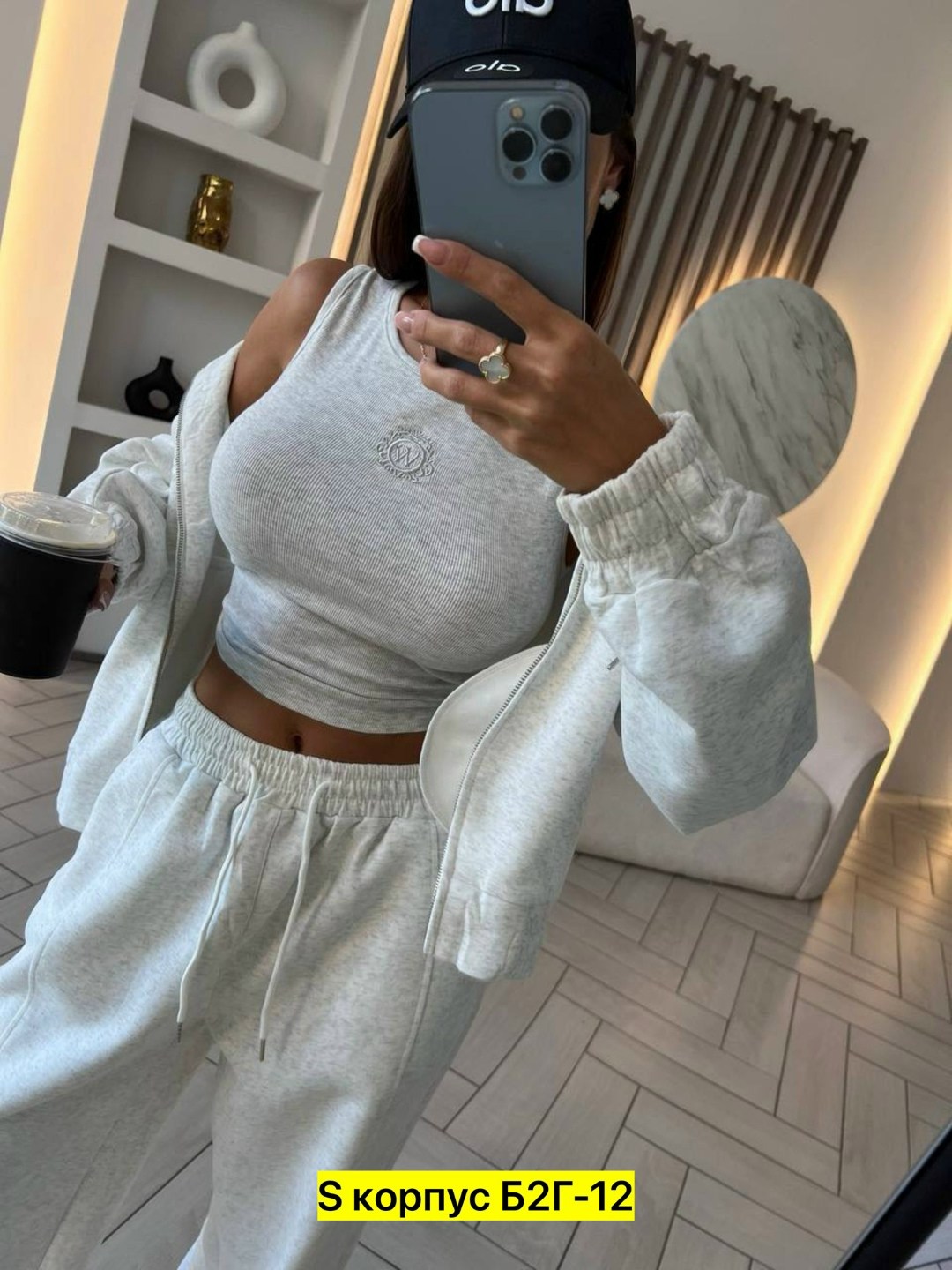 костюм тройка женский,женские костюмы,костюм спортивный,костюм белый,костюм спортивные женские костюмы