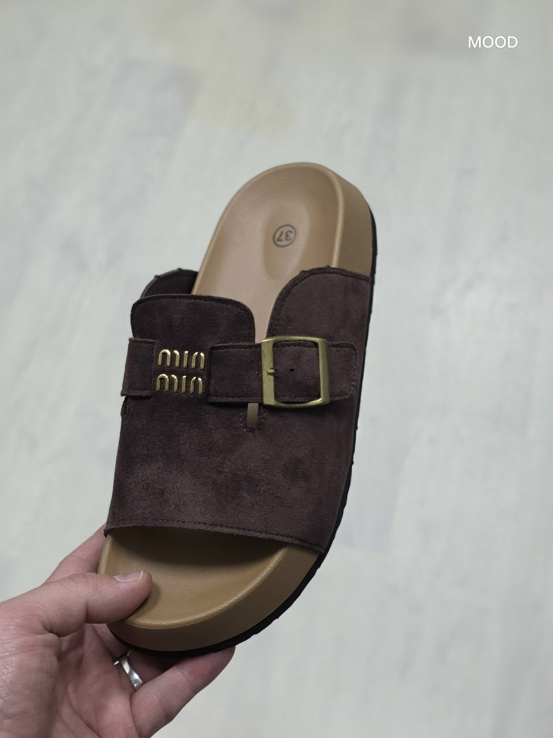 ,женские шлепанцы,женские шлепки,женские тапки,модные шлепанцы