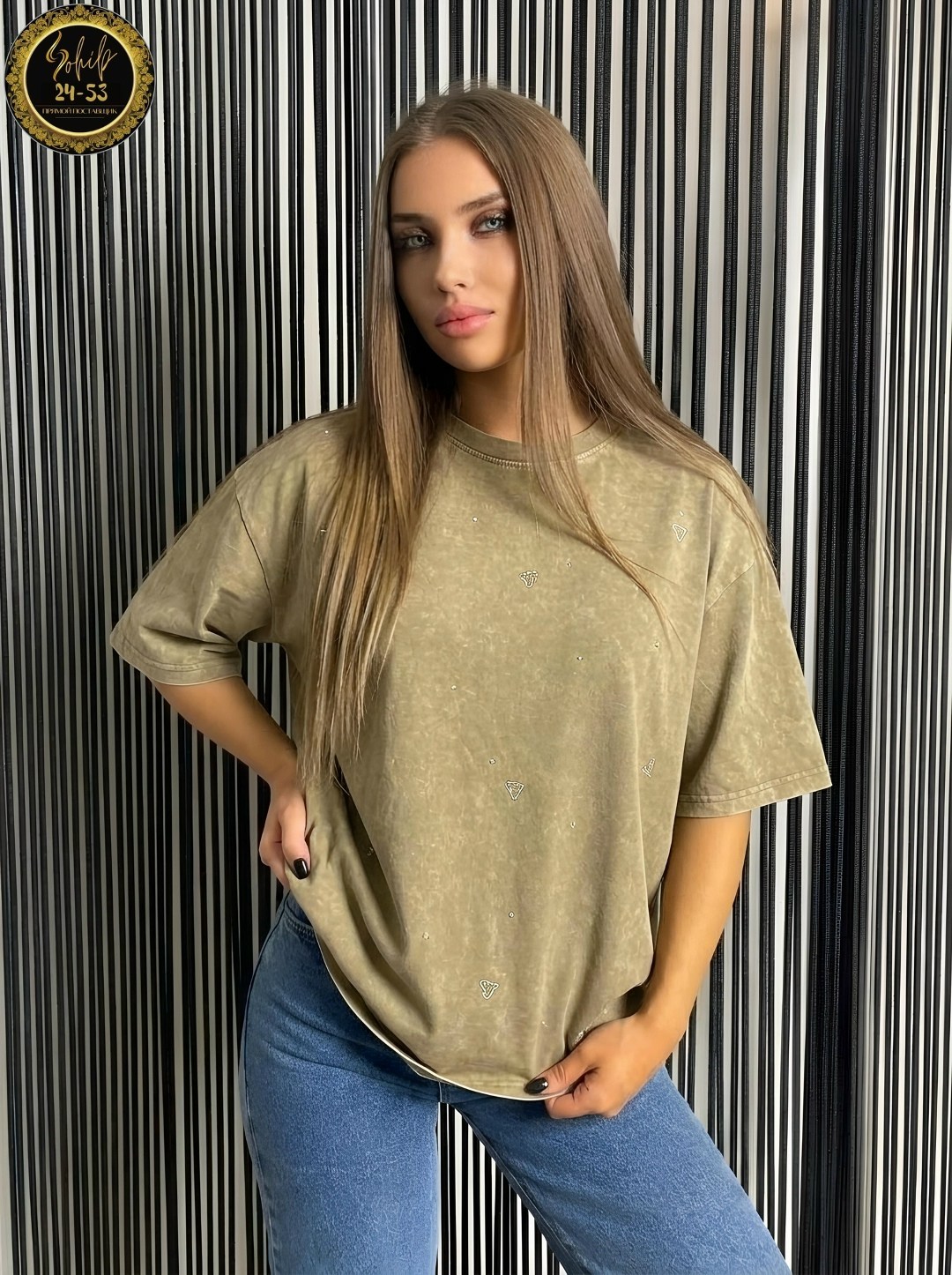 женская футболка оверсайз со стразами,футболка женская оверсайз со стразами fineness,женская футболка оверсайз,женская футболка,футболка оверсайз со стразами emlis