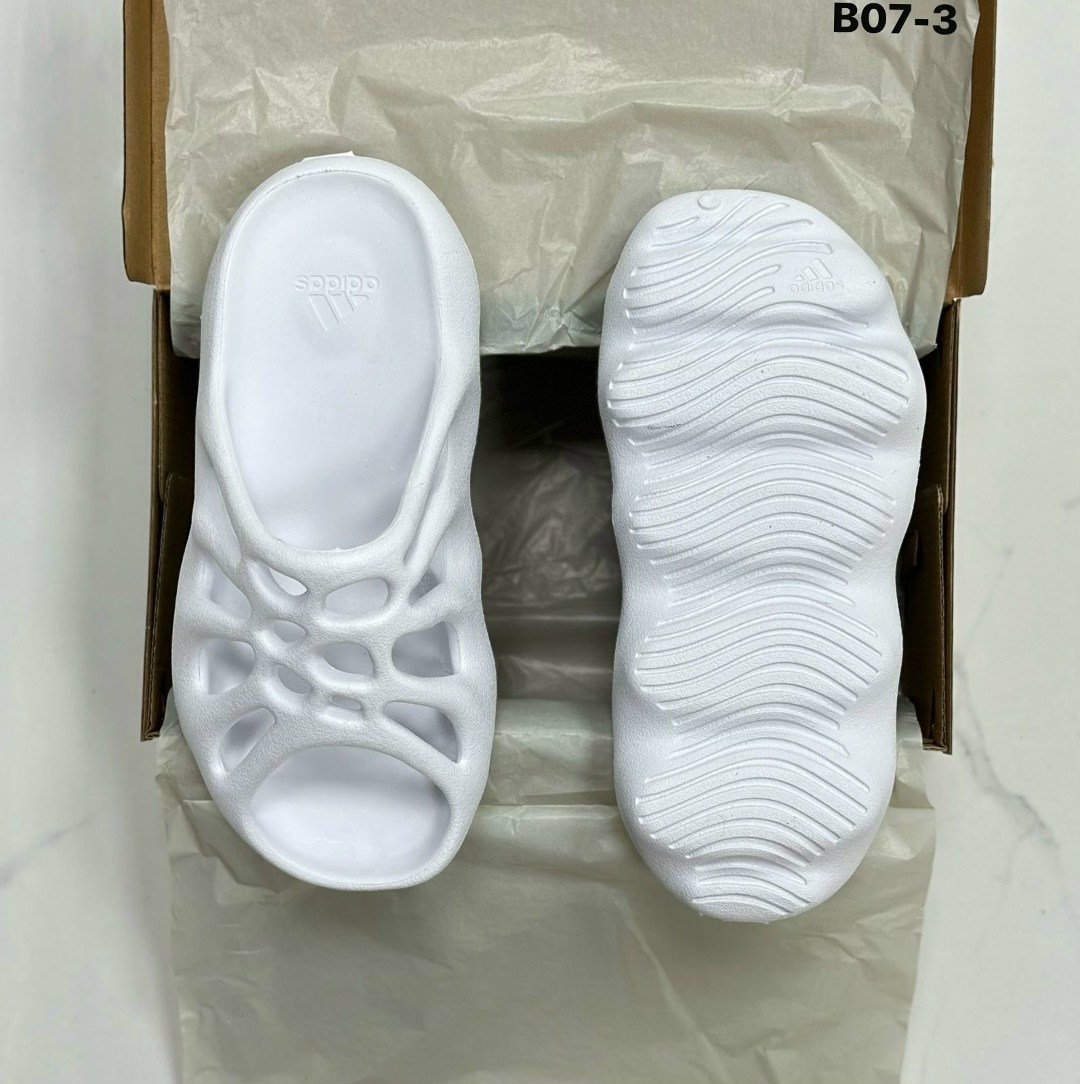 adidas yeezy foam runner,adidas yeezy 450 slide,кроссовки adidas yeezy foam runner,adidas yeezy foam runner white,сланцы yeezy foam runner