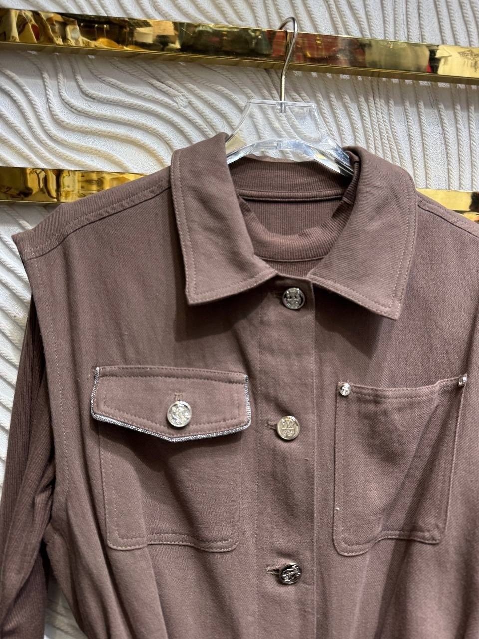 брючный костюм,женский брючный костюм,костюм брючный коричневый,модные костюмы,коричневый брючный костюм женский