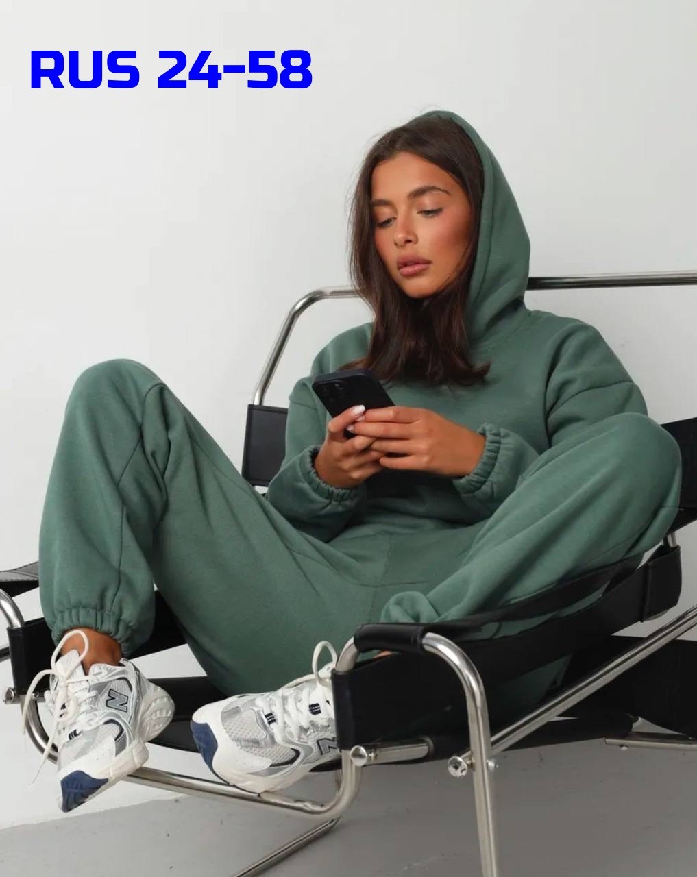 теплые костюмы женские спортивные на флисе,костюм спортивный на флисе теплый оверсайз emil'n,костюм трикотажный на флисе,спортивный костюм женский теплый оверсайз,костюм на флисе