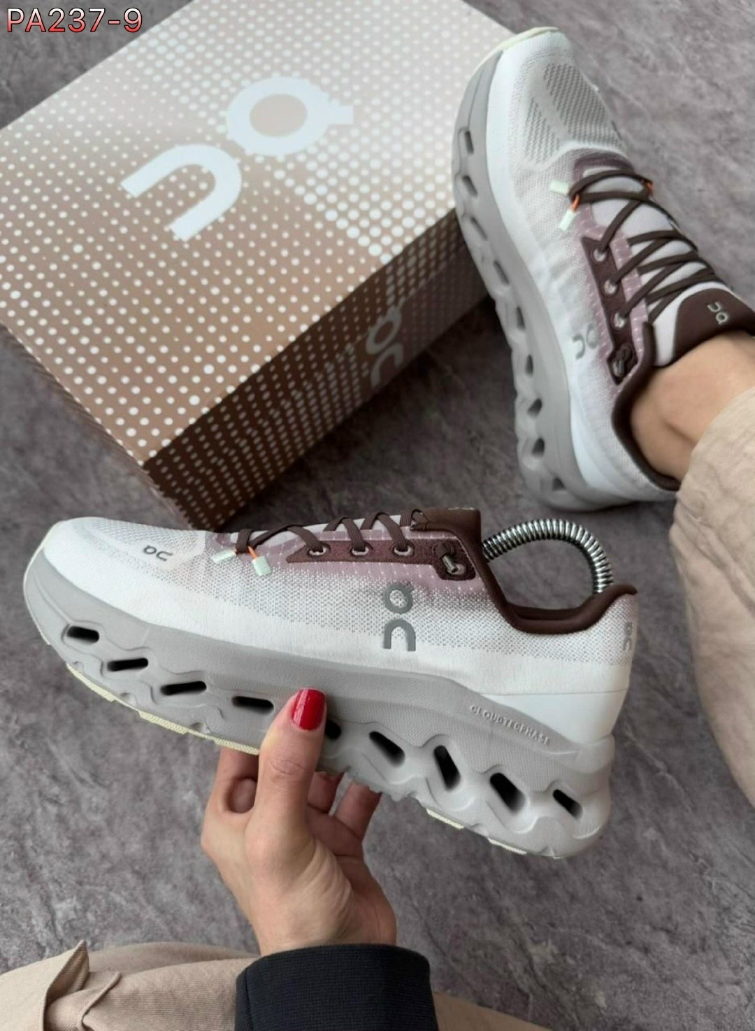 ,женские кроссовки,кроссовки on,кроссовки cпортивные,кроссовка