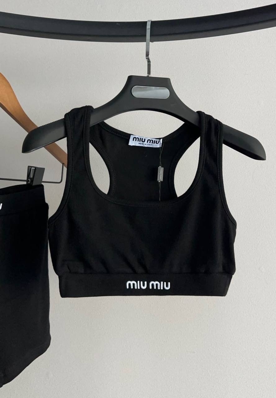 нижнее белье спортивное комплект,купальник женские,комплект нижнего белья женские,купальник слитный женский,комплект топ и шорты