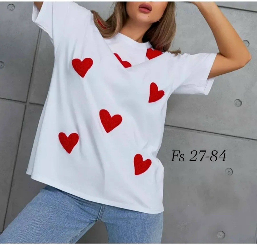 женская футболка,женская футболка оверсайз,оверсайз футболка,футболки оверсайз с принтами,футболка оверсайз с сердечками