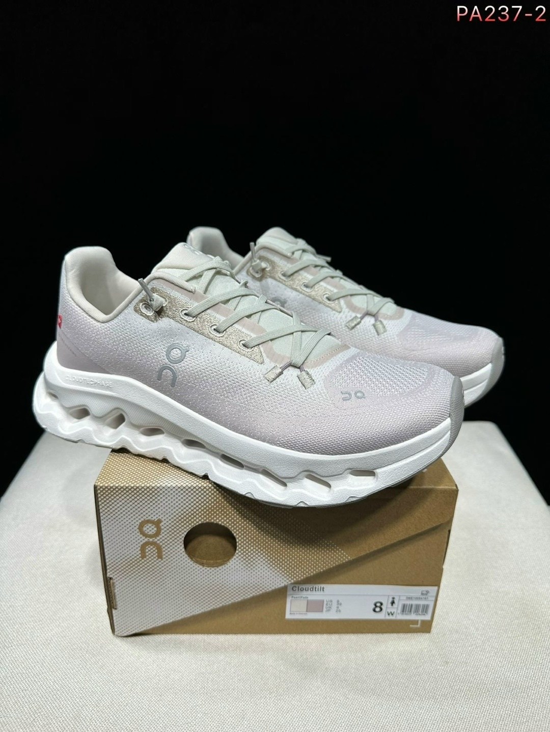 кроссовки wmns cloudtilt 'clove sand' кремовые,кроссовки on wmns cloudtilt 'clove sand',кроссовки cloudtilt on running нейтральный,кроссовки on,