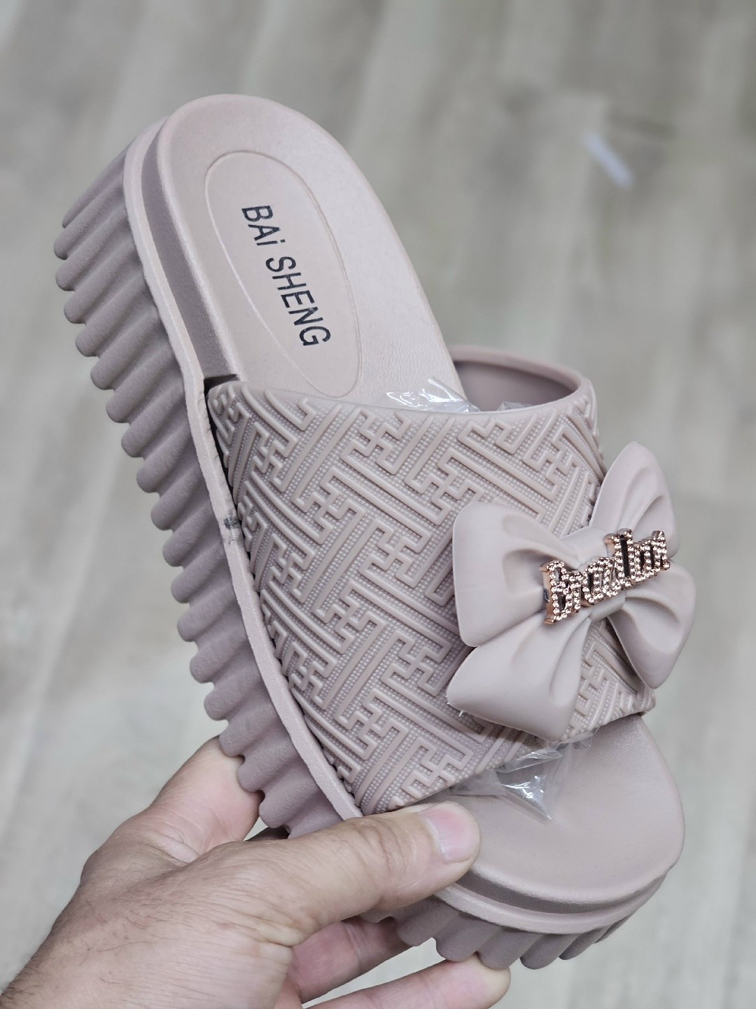 ,шлепанцы женские, женская,обуви,шлепанцы белые женские брендовые