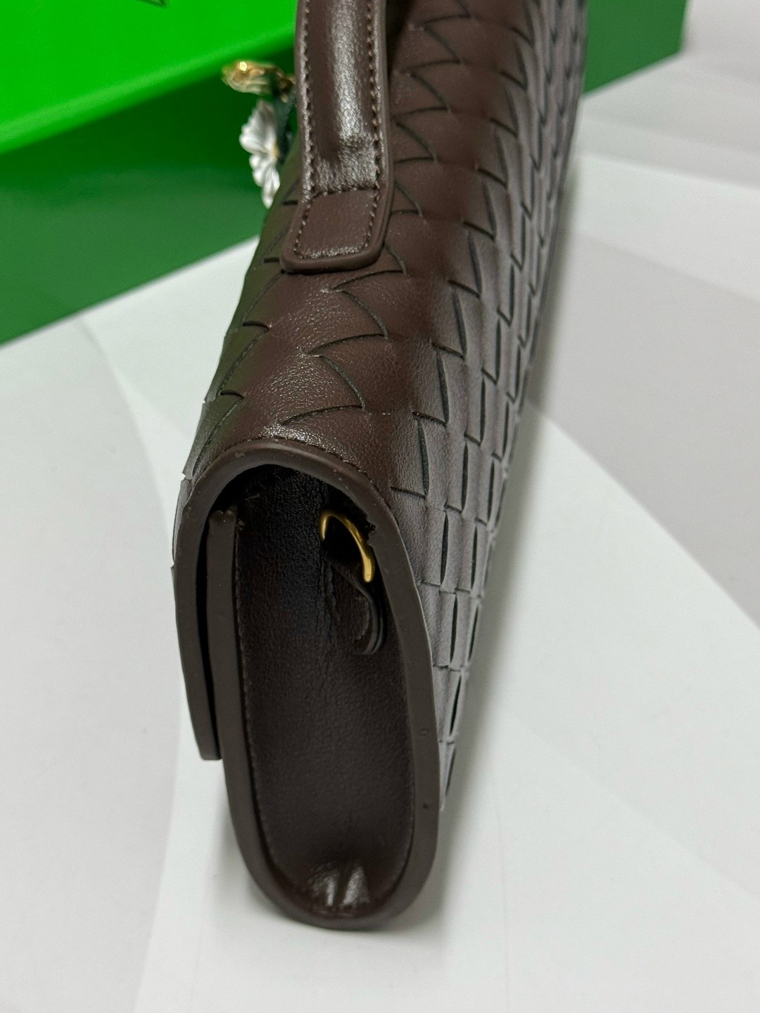 клатч bottega veneta,сумка женская bottega veneta,сумка bottega veneta,клатч bottega veneta andiamo,сумка клатч плетеная в стиле боттега bottega veneta