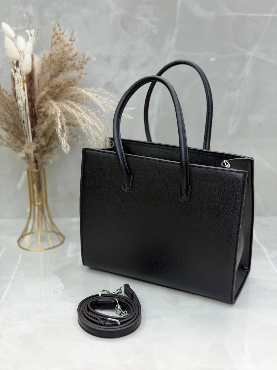 сумка coccinelle,сумка-тоут myrtha maxi log handbag coccinelle черный,сумка,сумка женская coccinelle,черная сумка