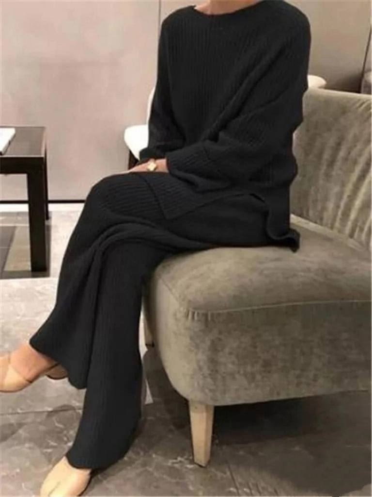 женский вязаный костюм,женский трикотажный костюм из двух предметов,вязаные костюмы,трикотажный костюм вязаный,модные костюмы