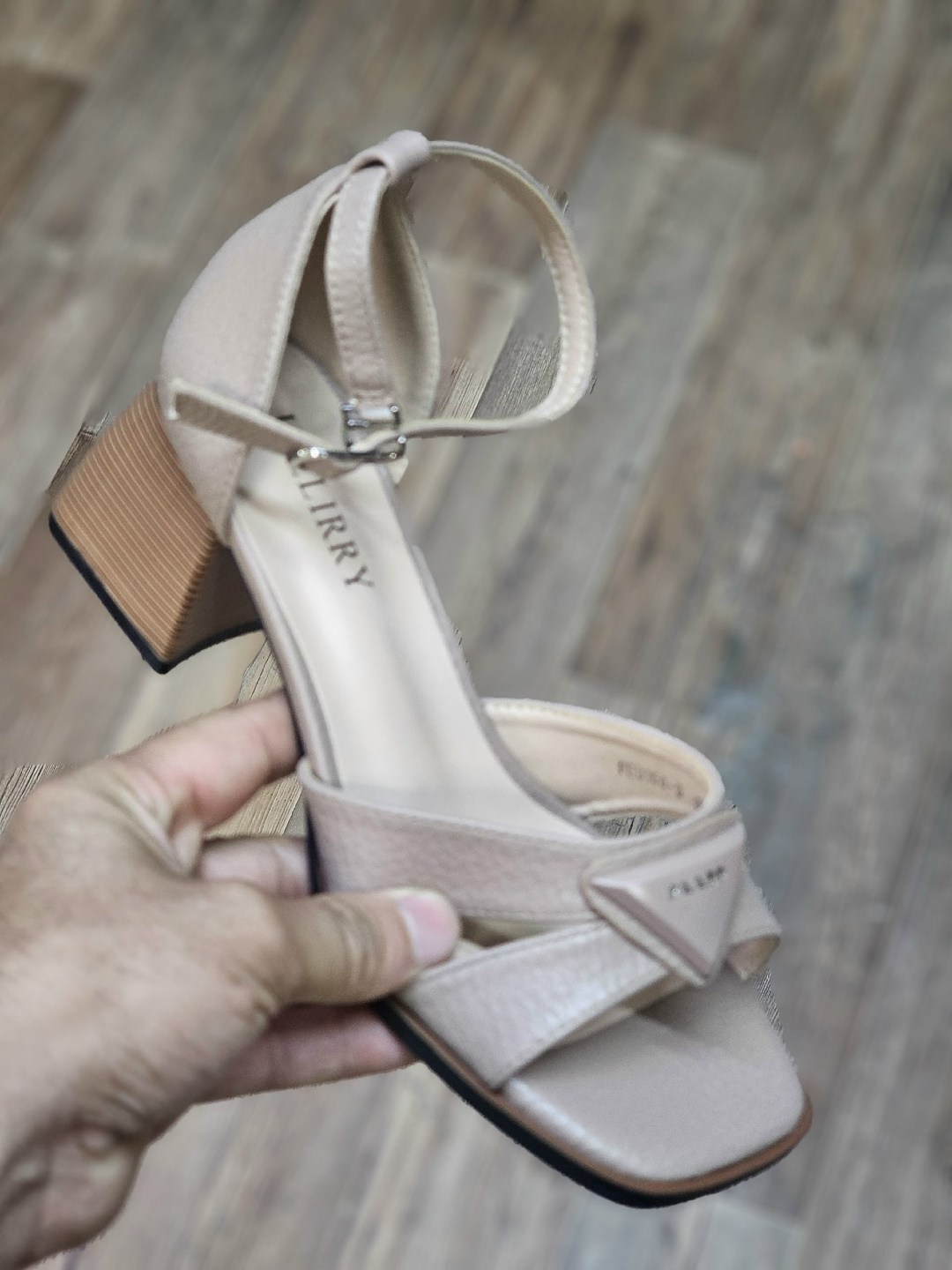 женские босоножки,босоножки,босоножки на каблуках,стильные босоножки,босоножки летние