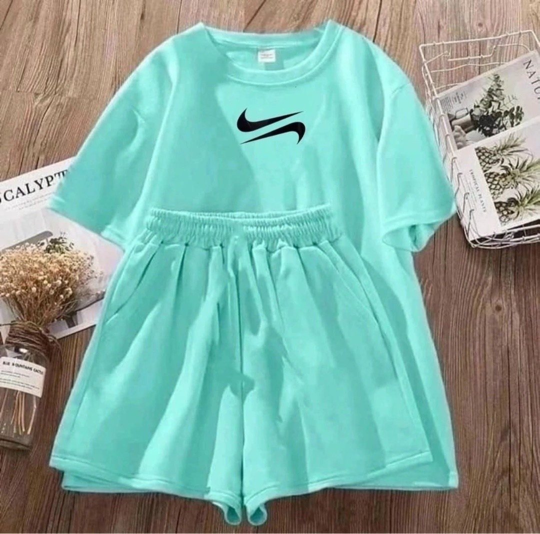 сток одежда,костюм женский,повседневный костюм,одежда женская,костюм для девочек