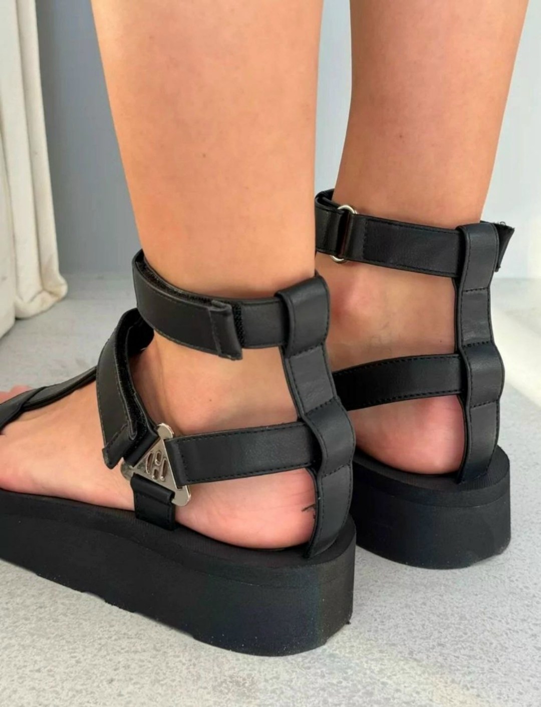 женские босоножки на платформе,,женские босоножки,босоножки сандали,босоножки летние