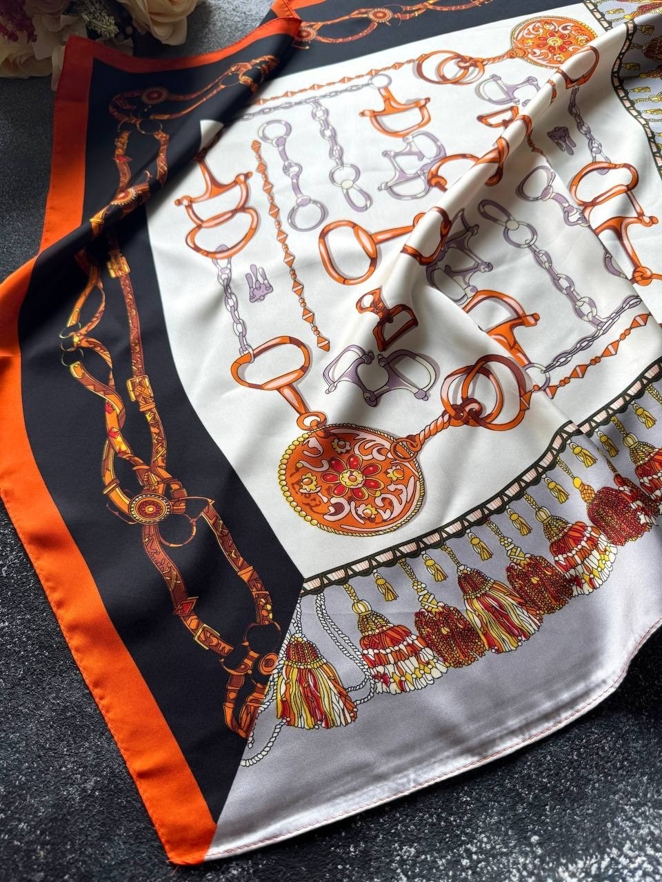 шелковый платок,шелковый шарф,женский шелковый шарф,брендовый платок,шелковый платок женский