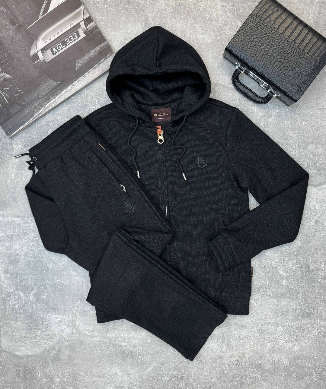 спортивный костюм brunello cucinelli,мужские спортивные костюмы,спортивные костюм,спортивный костюм stefano ricci,спорт костюм