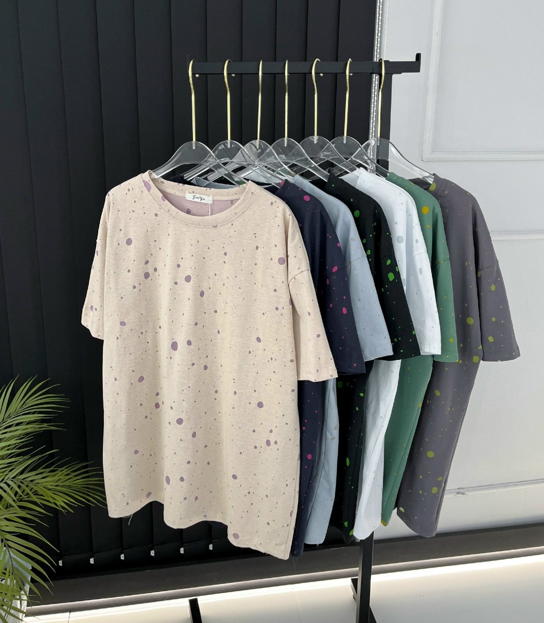 женская футболка,футболочка в стиле оверсайз,женская футболка оверсайз,футболка оверсайз со стразам,футболки оверсайз