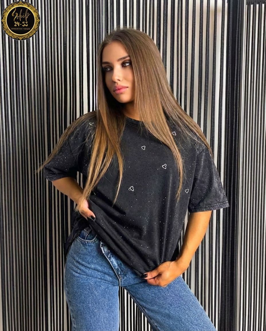 женская футболка оверсайз со стразами,футболка женская оверсайз со стразами fineness,женская футболка оверсайз,женская футболка,футболка оверсайз со стразами emlis