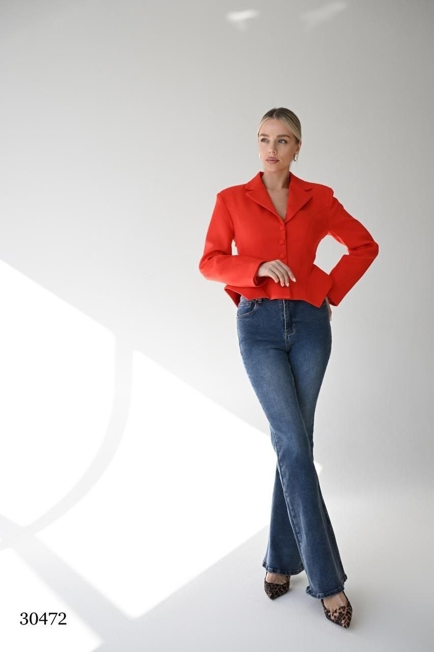 жакет,жакет с баской,красный жакет,пиджак александр маккуин,женские жакеты