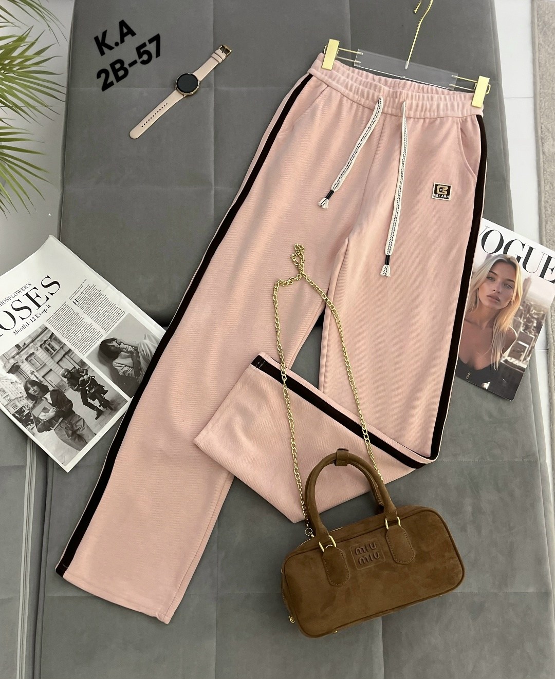 спортивные брюки с лампасами женские,брюки спортивные женская,брюки спортивные,женские брюки,модные штаны