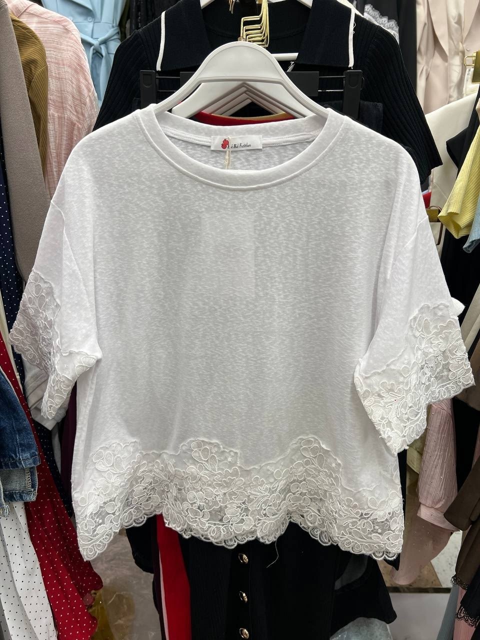 футболка с кружевами,женская кофта,кофта с кружевами,футболки для женщин,женская футболка
